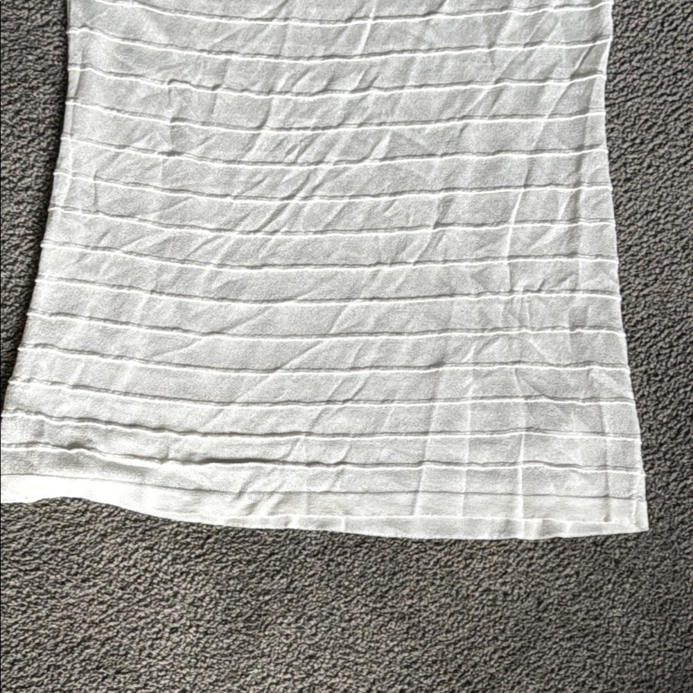 NWOT - Feline Creamy White Lace Detail Top. Various Sizes. - Picture 4 of 5